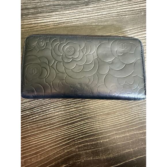 CHANEL Camellia Lambskin Round Zipper Long Wallet - Picture 11 of 13